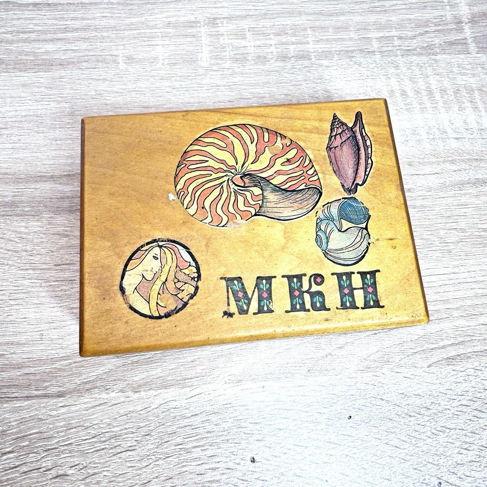 Vintage Wood Jewelry Box Nautilus Shell Hinged Trinket Coastal Sea Life Décor‎